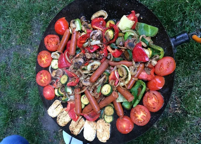 Voeroesmal Vendeghaz באלאטונפורד